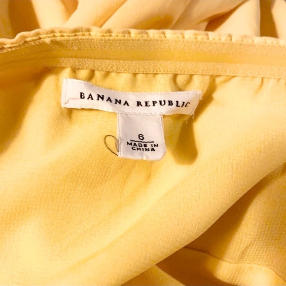 BANANA REPUBLIC YELLOW PLEATED HALTER DRESS - Picture 7 of 9